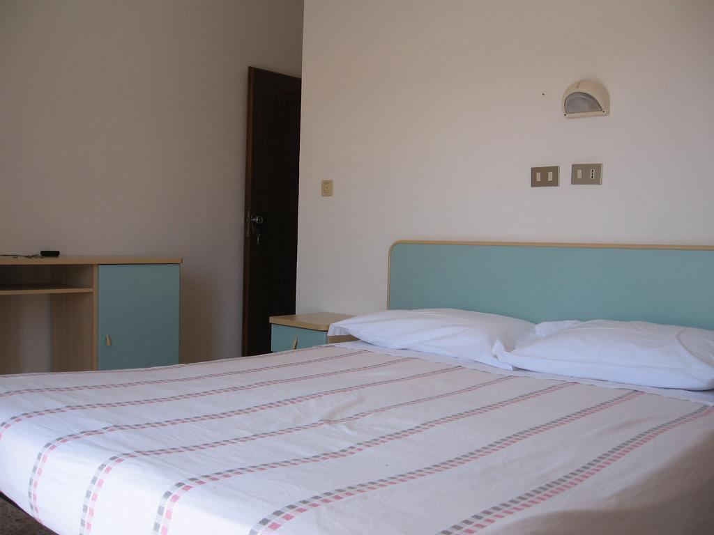 Hotel Montecarlo Nord Rimini Zewnętrze zdjęcie
